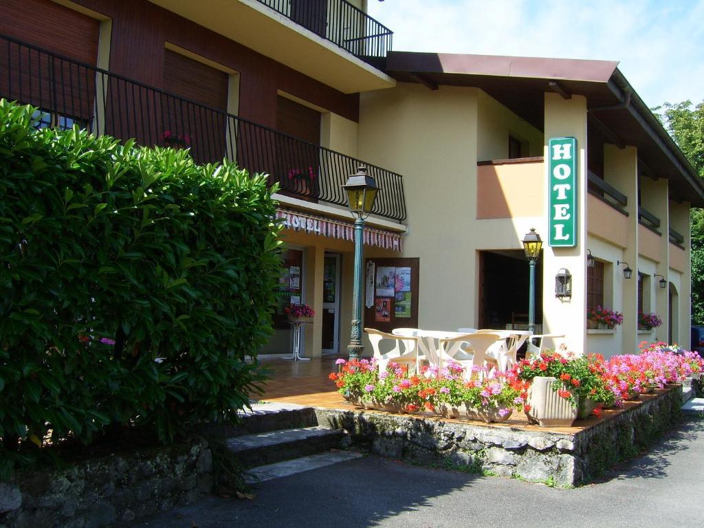 Hotel Les Pavillons Du Golf Evian-les-Bains Exterior photo